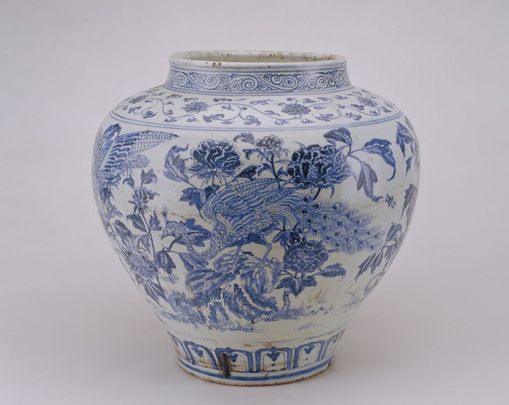 图片[2]-Large pot with blue and white peacock pattern-China Archive